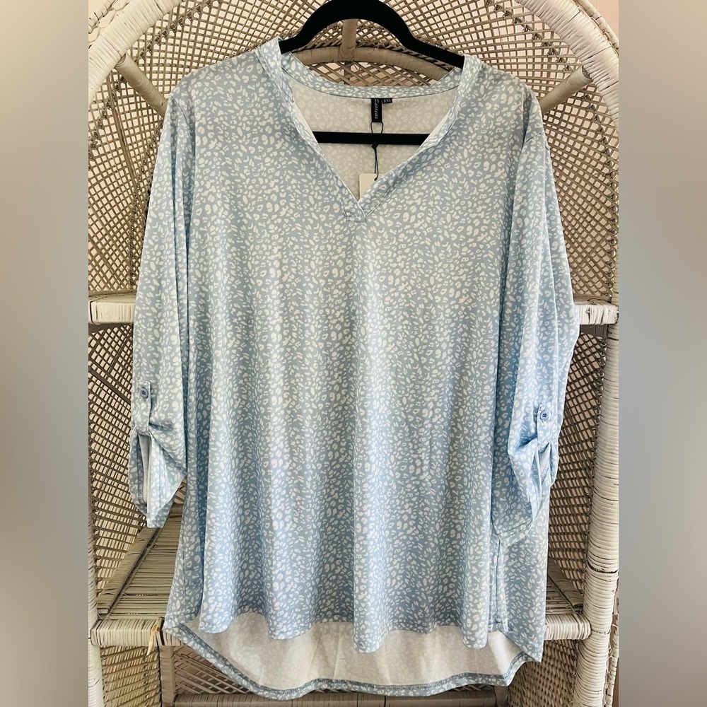 NWT - Zattcas XXL Light Blue Leopard Tunic 3/4 Roll Sleeves
